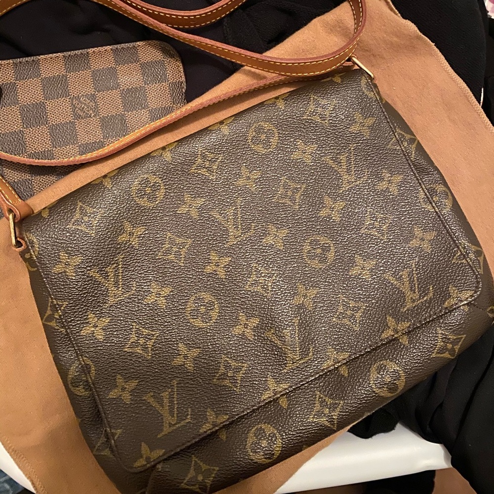 Louis Vuitton Monogram Tango Mussette